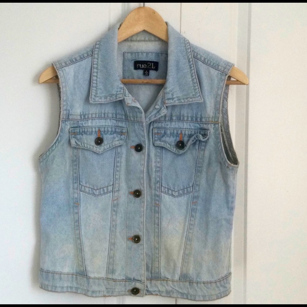 Rue21 Denim Button Up Vest Large